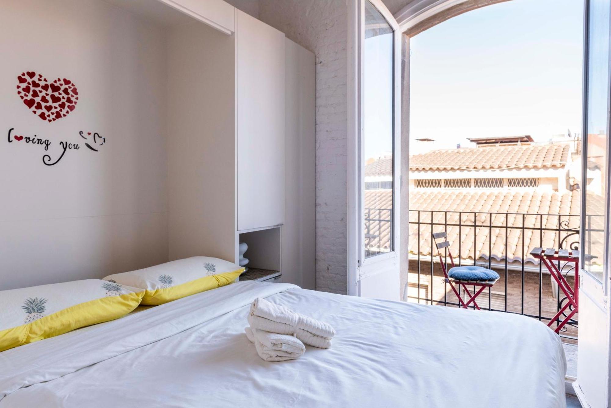 Enchanting 2 Bedroom Flat With Terrace Near Placa Espanya Barcelona Eksteriør bilde