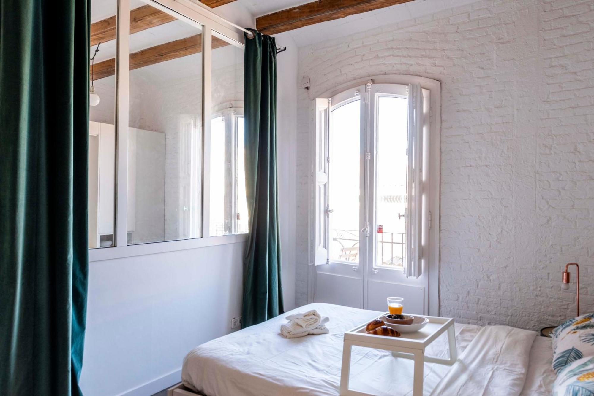 Enchanting 2 Bedroom Flat With Terrace Near Placa Espanya Barcelona Eksteriør bilde